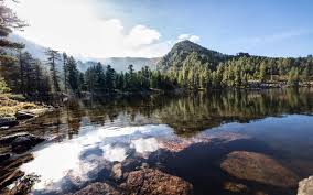 Süddeutsche Landschaft Eine Reise durch Schönheit und Vielfalt